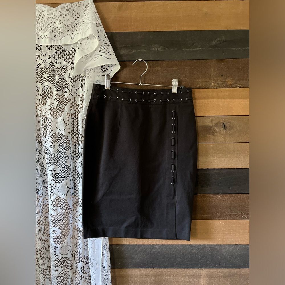 Y2K Banana Republic Black Eyelet Lace Pencil Skirt - Vintage High Waist Chic - Picture 5 of 5